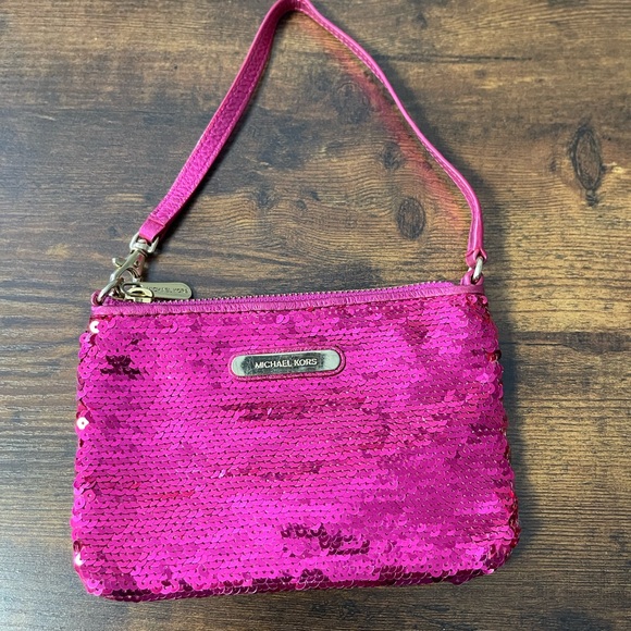 Michael Kors Handbags - Michael Kors Mini Sequin Wristlet - EUC